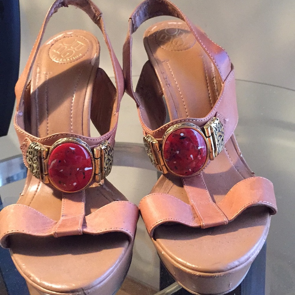 BCBG generation  Heels